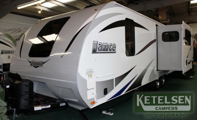 2016 Lance LANCE TRAILER 2285