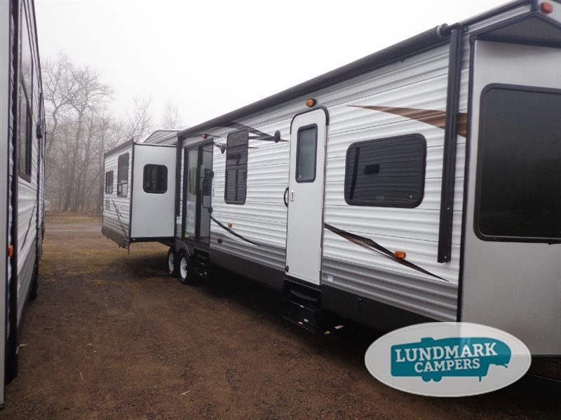 2016 Forest River Rv Wildwood DLX 400RETS