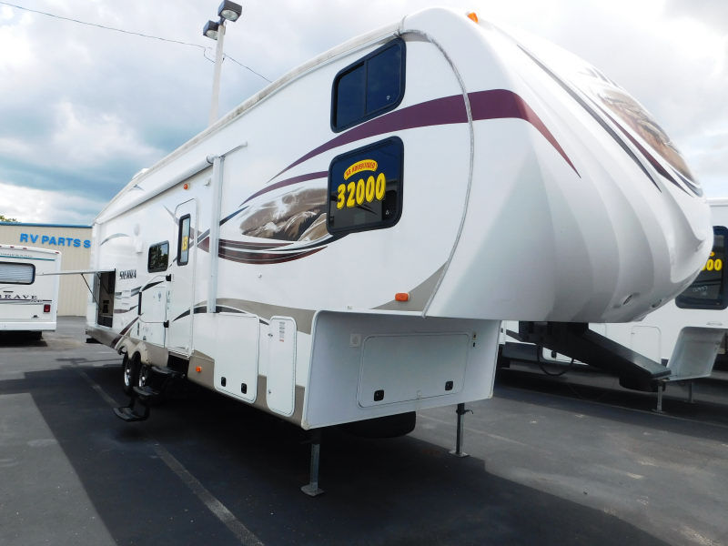 2013 Forest River SIERRA 32QBBS 2 SLIDES FRONT BUNKHOUSE OUTSIDE GRILL