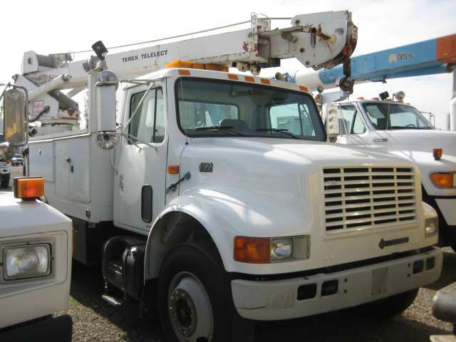 1998 International 4700 Crane Utility  Crane Truck