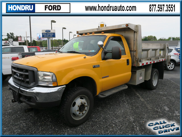 2004 Ford F-550 Chassis Cab  Dump Truck