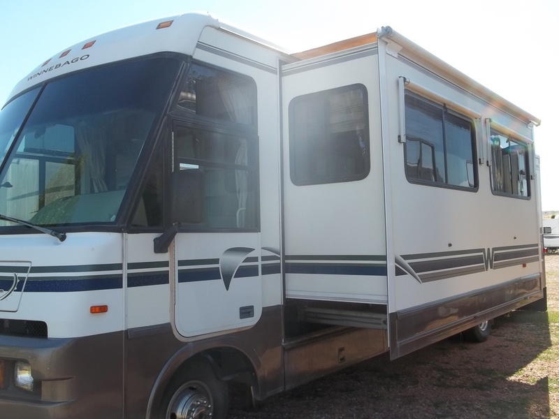 1997 Winnebago Adventurer