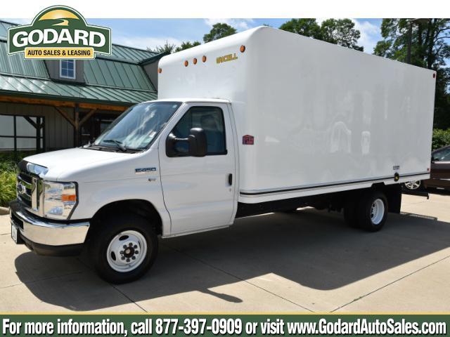 2015 Ford Econoline Commercial Cutaway  Box Truck - Straight Truck