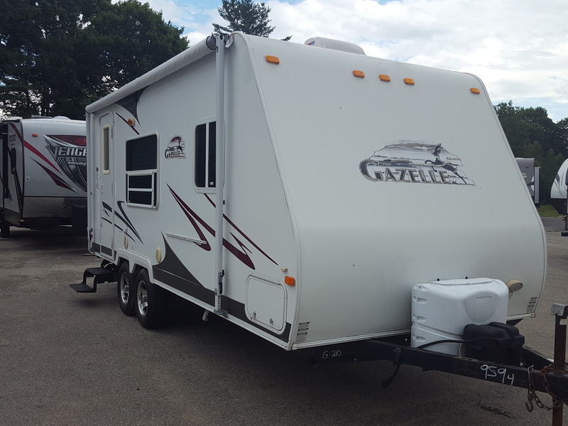 2008 Forest River Palomino Gazelle 210