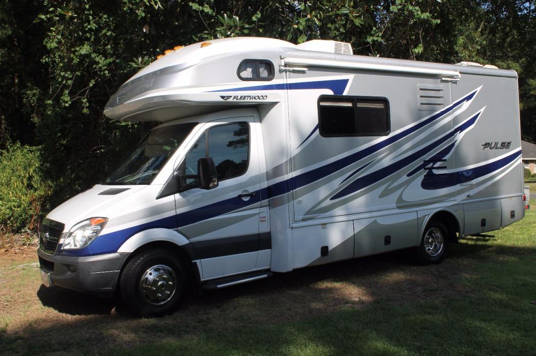 2009 Fleetwood Pulse 24D