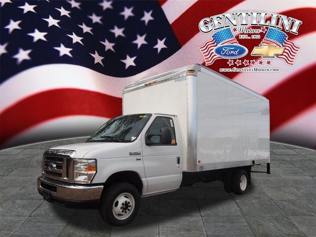 2016 Ford E-Series Chassis  Box Truck - Straight Truck