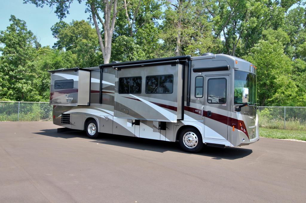 2009 Winnebago Journey 34Y