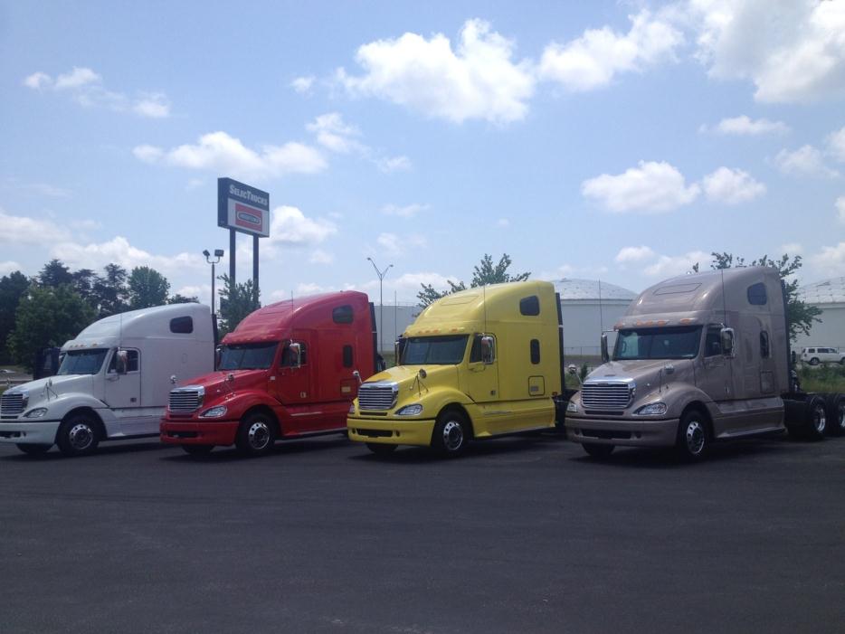 2015 Freightliner Columbia Cl12064st  Conventional - Sleeper Truck