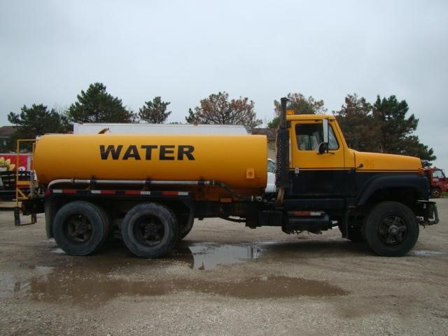 1979 International F2554  Water Truck