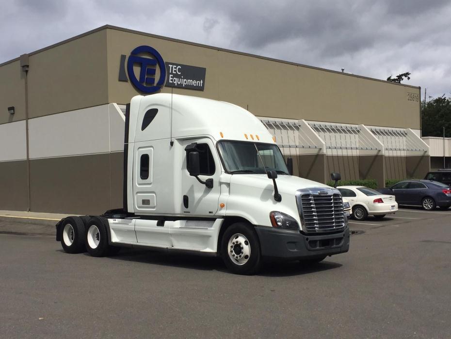 2012 Freightliner Cascadia 125  Cab Chassis