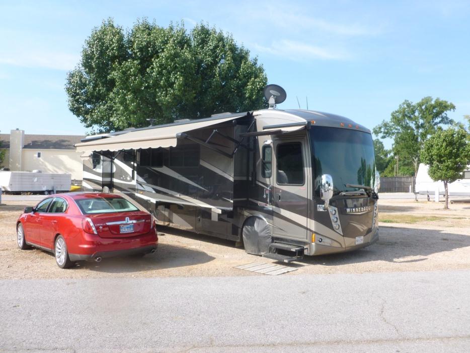 2013 Winnebago Tour 42GD