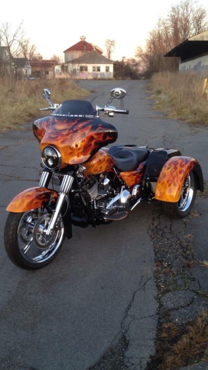 2012 Harley-Davidson FLHTK LIMITED