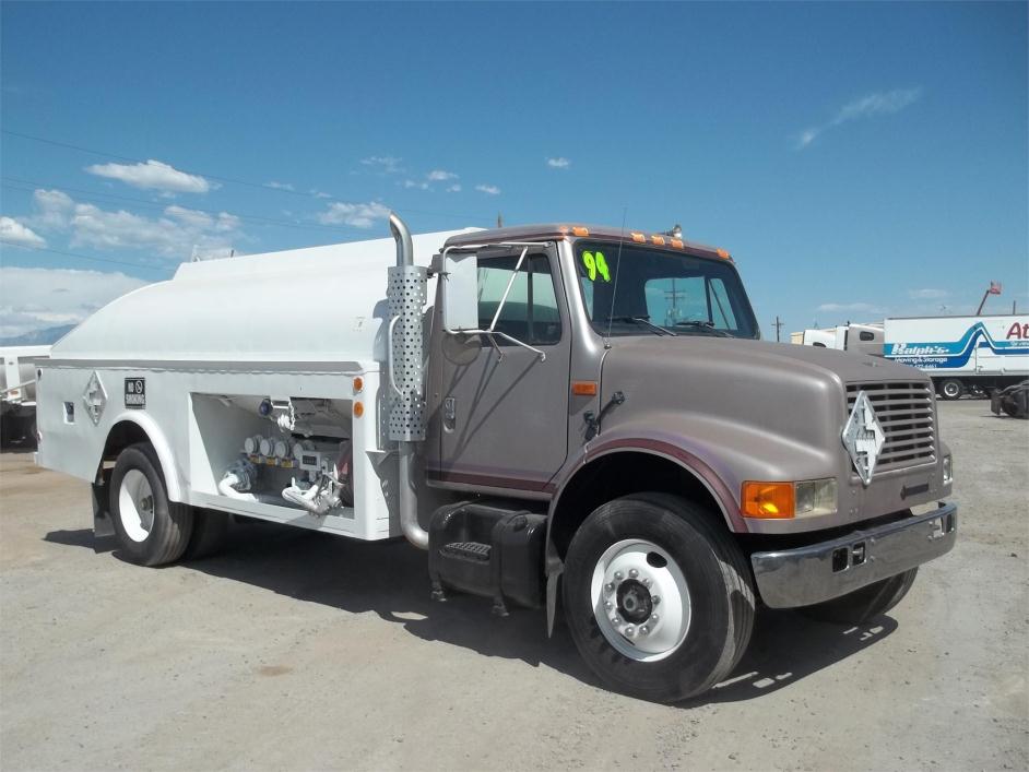 1994 International 4900  Fuel Truck - Lube Truck
