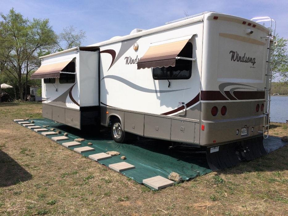 2003 Forest River Windsong 326