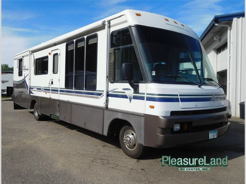 1997 Winnebago Adventurer 35WQ