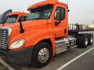 2012 Freightliner Cascadia 113  Conventional - Day Cab