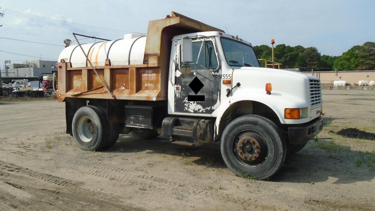 1991 International 4700  Water Truck