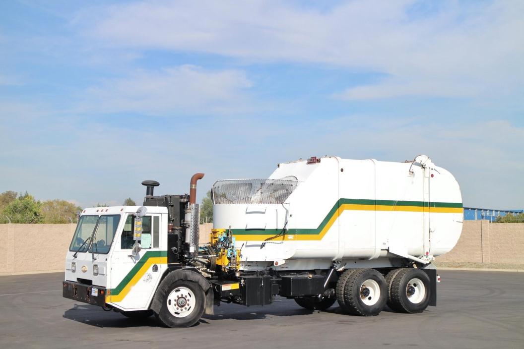 2000 Ccc Let2  Garbage Truck