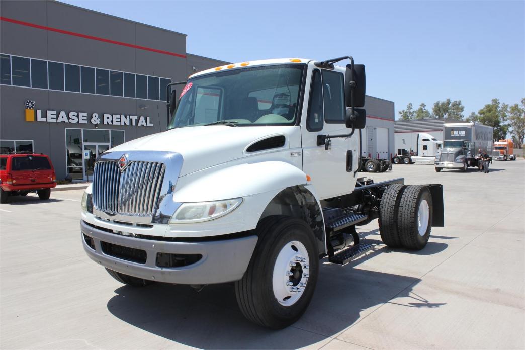 2012 International Durastar 4400  Cab Chassis