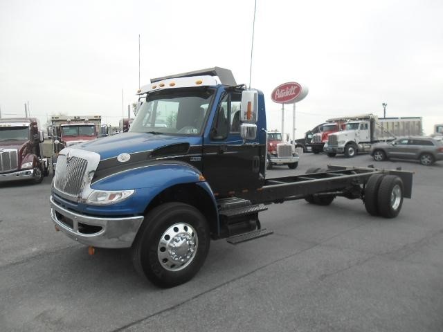 2014 International Durastar 4300  Cab Chassis