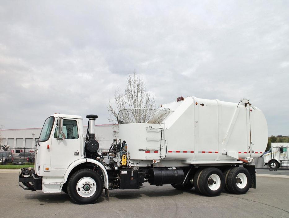 2004 Autocar Xpeditor  Garbage Truck