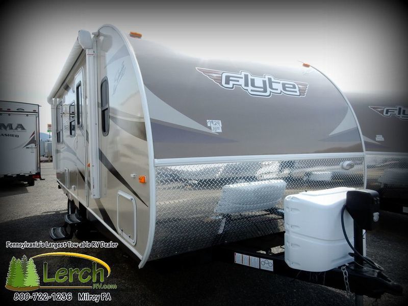 2017 Shasta Flyte 215CK