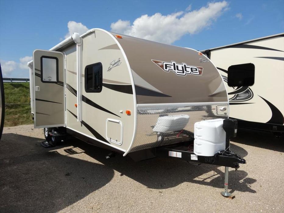 2017 Shasta Flyte 255RS