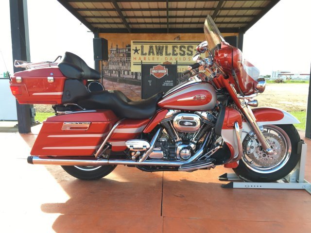 2008 Harley Davidson Ultra Classic CVO Screamin' Eagle FLHTCU