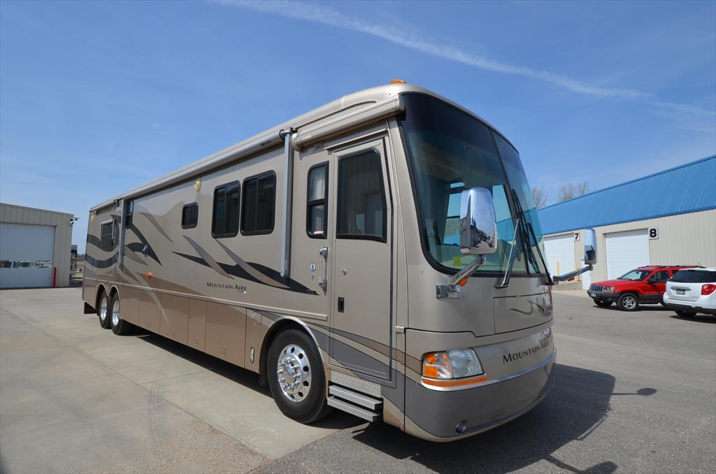 2004 Newmar Mountain Aire 4301
