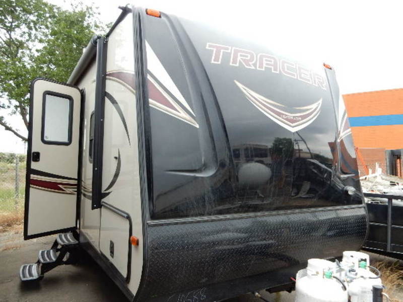 2016 Prime Time Tracer 230FBS