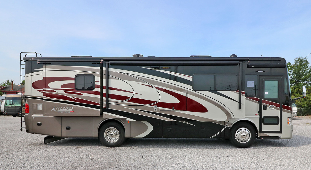 2017 Tiffin Motor Homes ALLEGRO RED 33AA