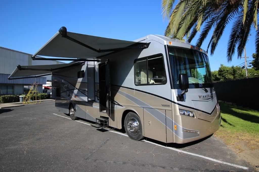 2017 Winnebago Forza WKL34T