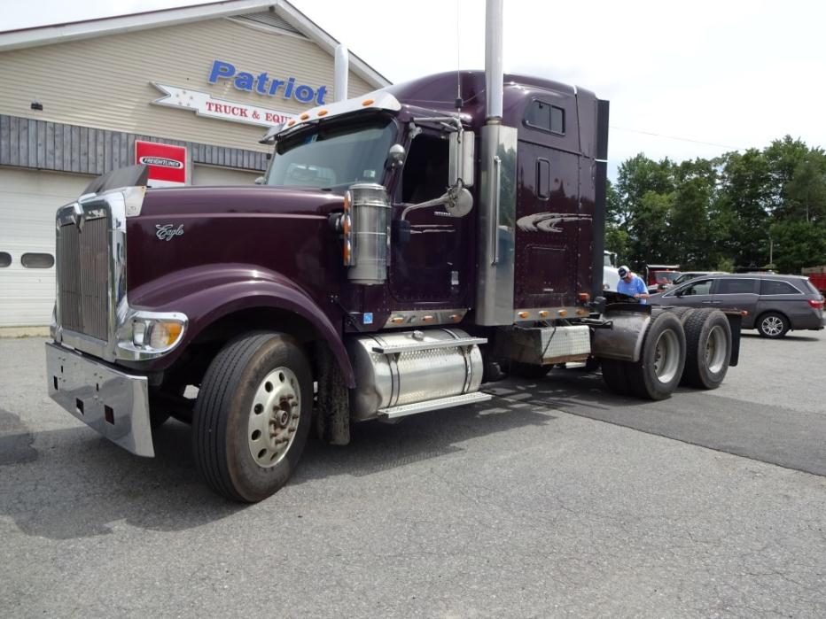 2007 International 9900ix  Conventional - Sleeper Truck