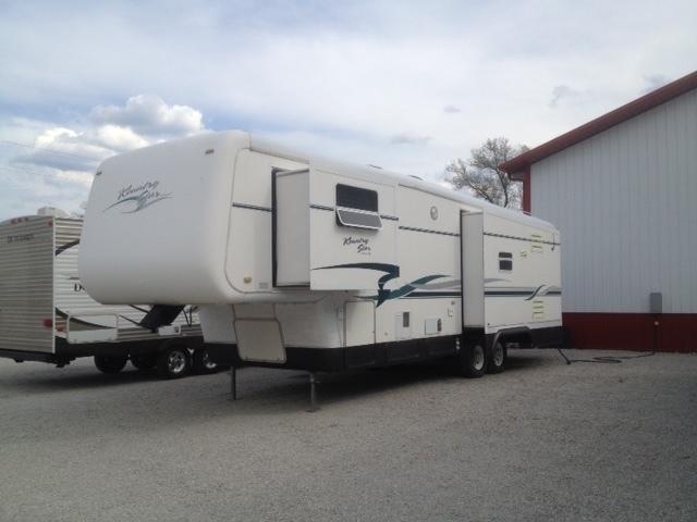 2000 Newmar KOUNTRY STAR S33