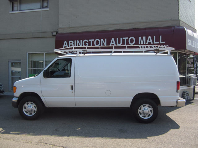 2006 Ford Econoline Cargo Van  Van