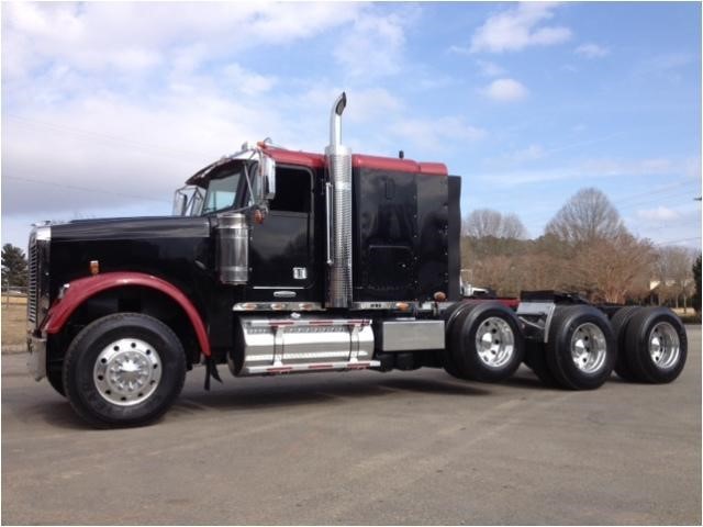 2009 Freightliner Fld120 Classic  Conventional - Sleeper Truck