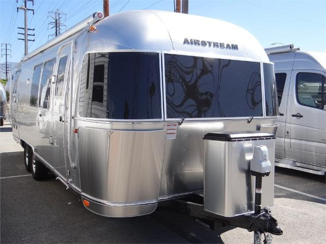 2017 Airstream 28 Flying Cloud