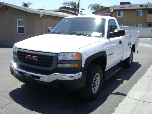 2006 Gmc Sierra 2500 Hd  Landscape Truck