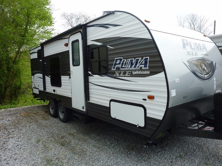 2017 Palomino Puma XLE 22RBC