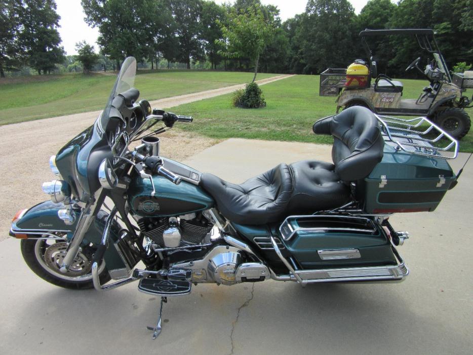 2008 Harley Davidson Ultra Classic CVO Screamin' Eagle FLHTCU