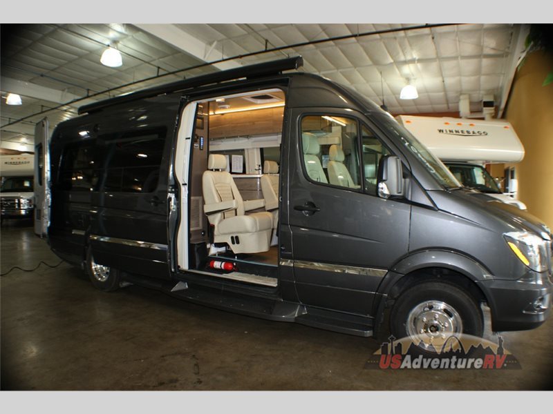 2017 Winnebago Era 70X