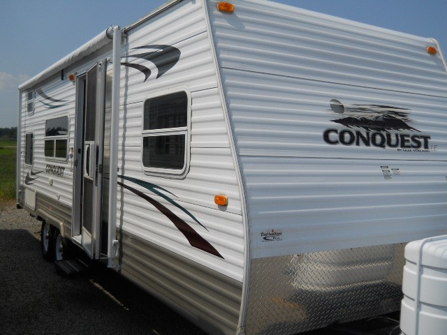 2009 Conquest 25BHLE