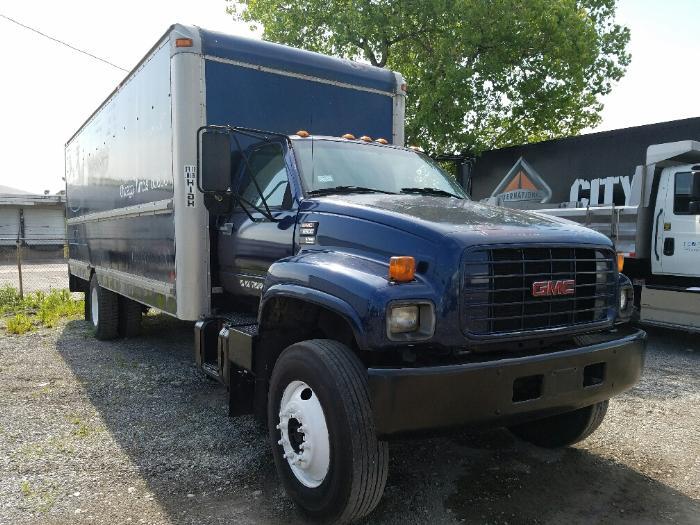 2000 Gmc C6500  Conventional - Day Cab