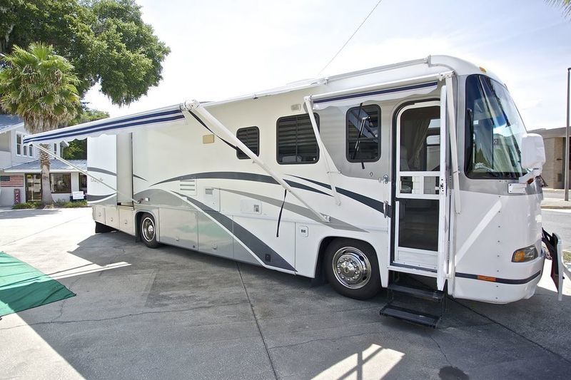 2002 Georgie Boy Cruise Air 3600DS