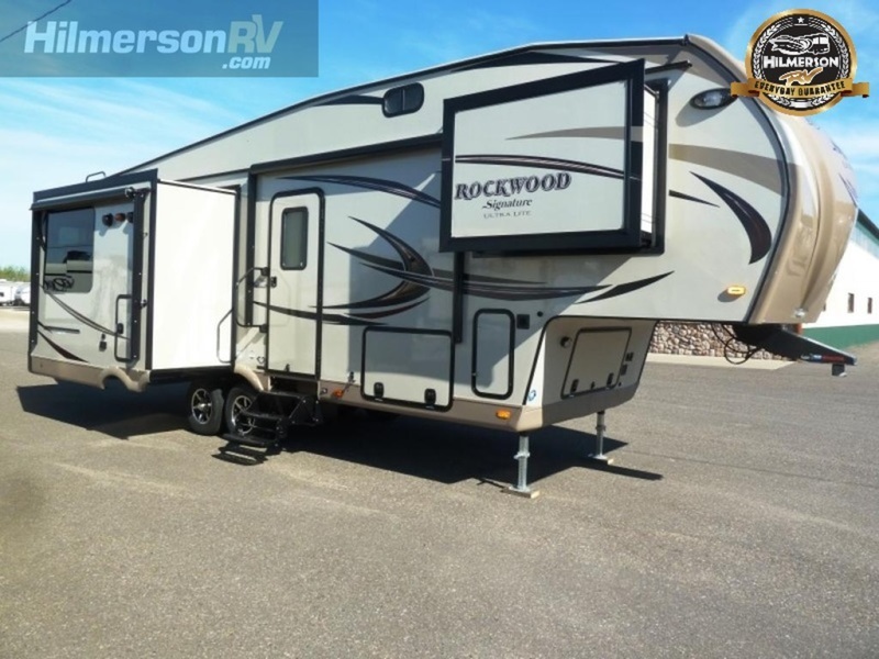 2017 Forest River Rockwood Signature Ultra Lite 8289WS