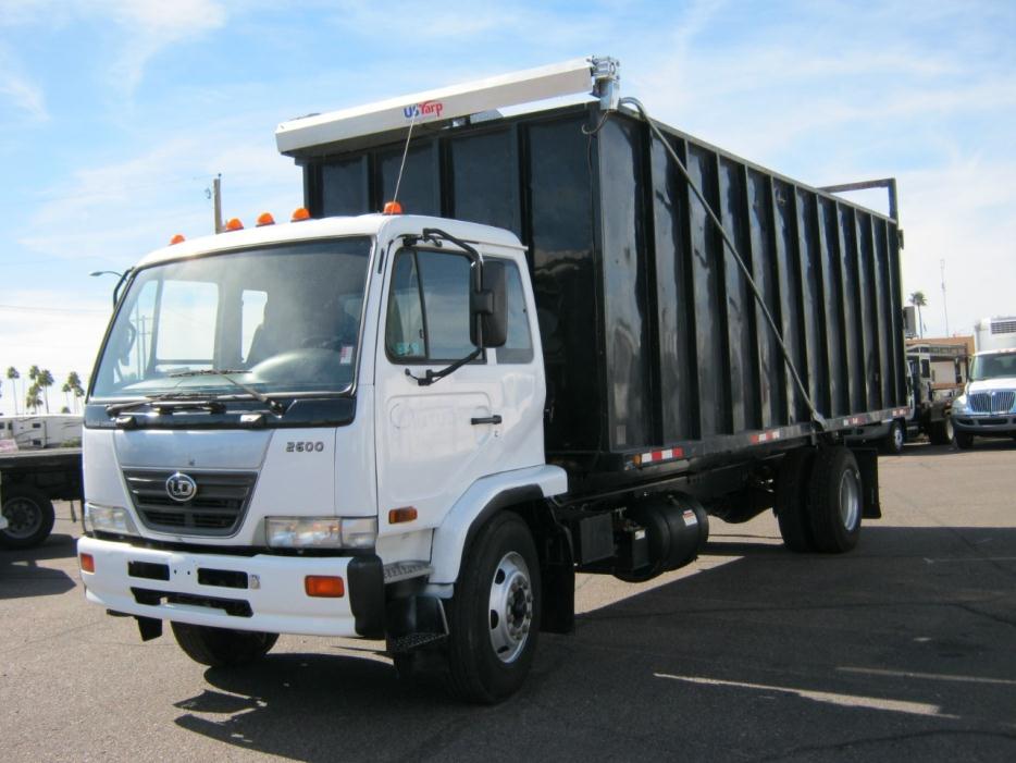 2010 Ud Trucks 2600  Dump Truck