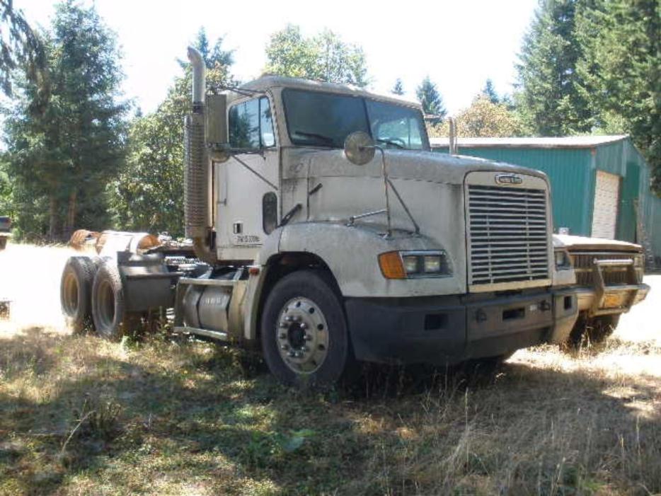 1998 Freightliner Fld12064st  Conventional - Day Cab