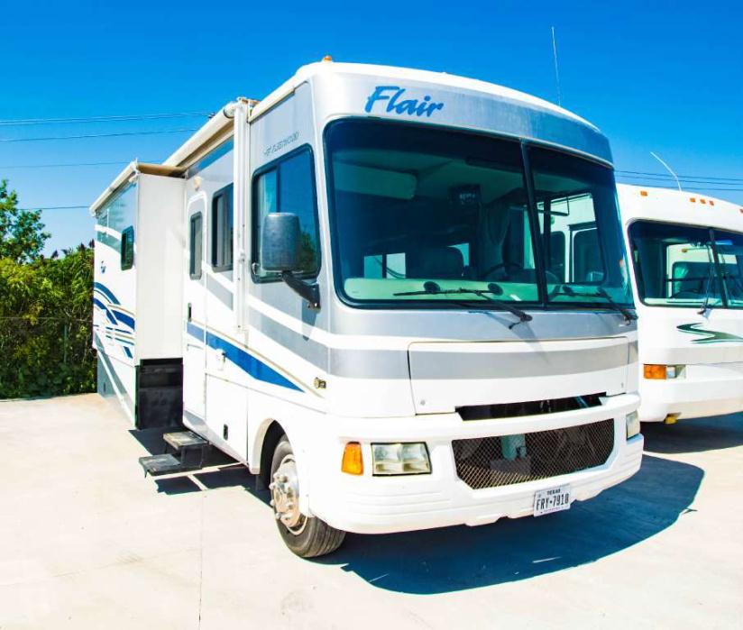 2005 Fleetwood Flair 34F