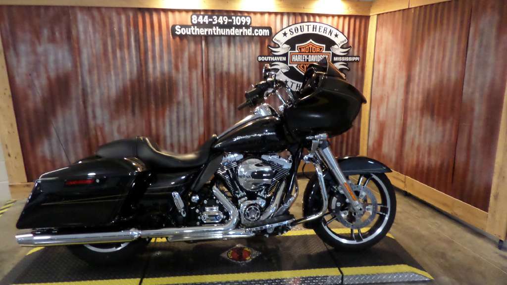 2016 Harley-Davidson Slim