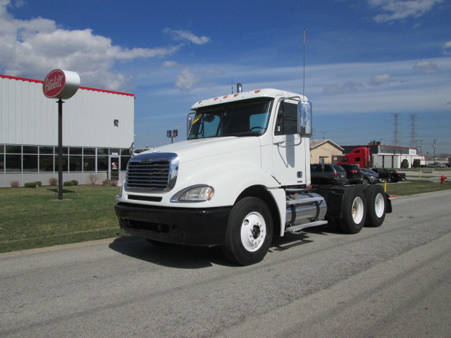 2005 Freightliner Cl120  Cab Chassis